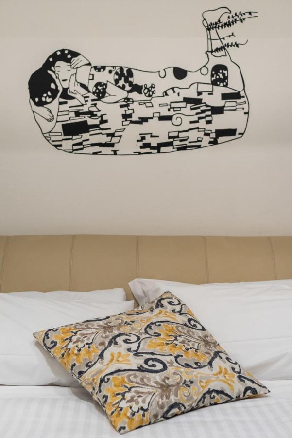 Art Gallery Apartment In Florence - Hosted By Sweetstay Buitenkant foto
